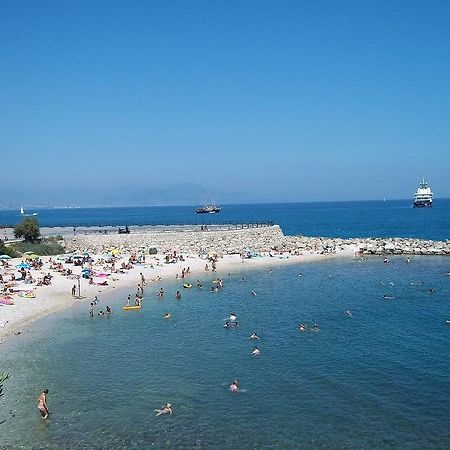 2 Bedroom Modern Apartment In Antibes With Sea View ภายนอก รูปภาพ