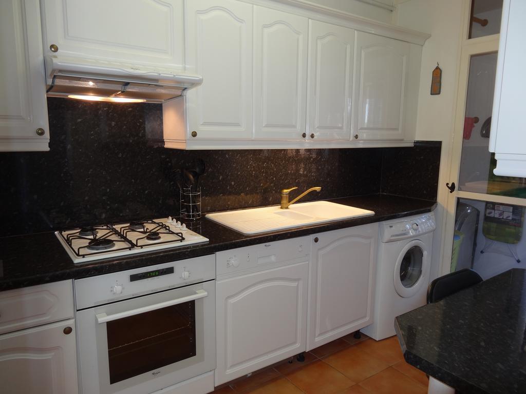 2 Bedroom Modern Apartment In Antibes With Sea View ห้อง รูปภาพ